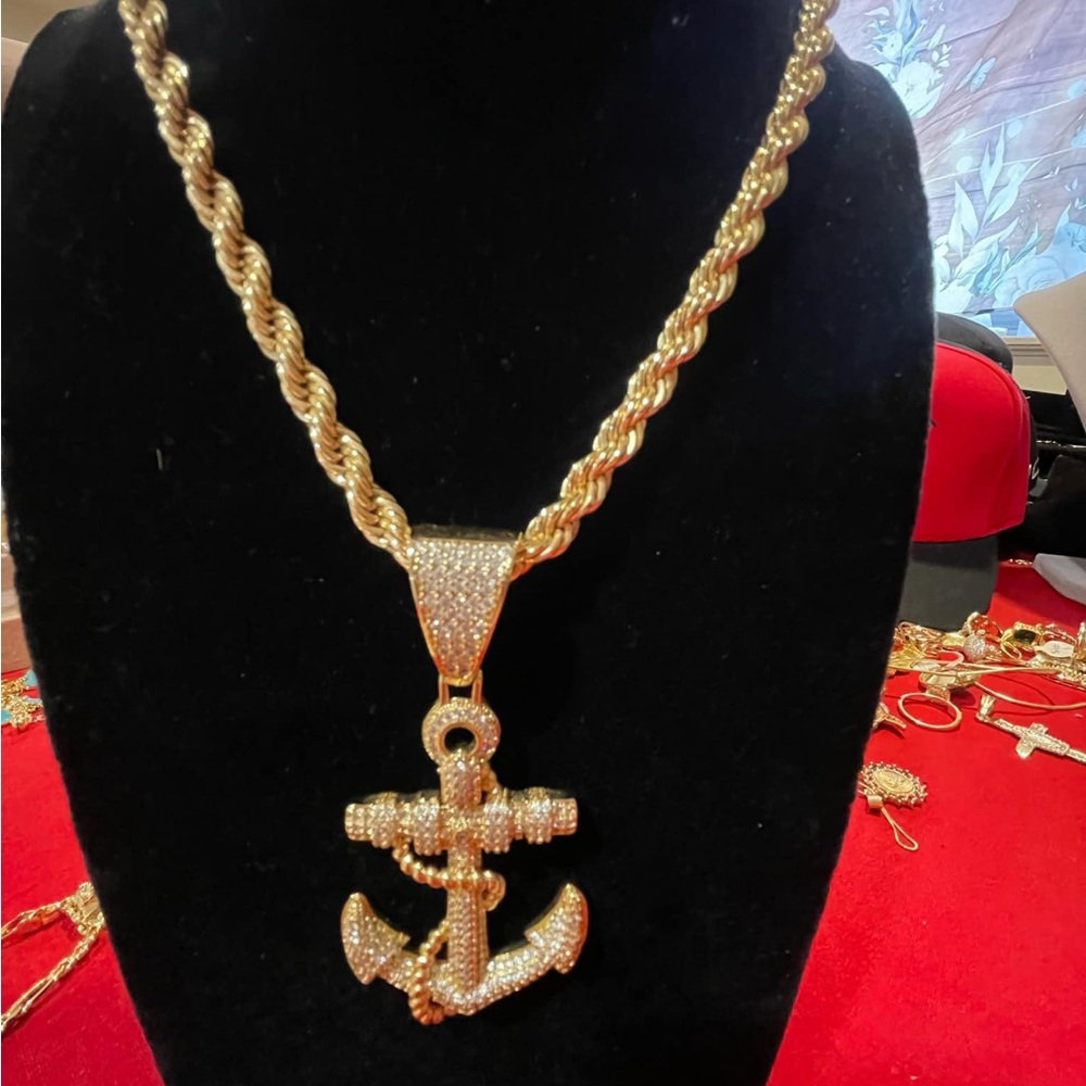 Gold plated Anchor Pendant Necklace